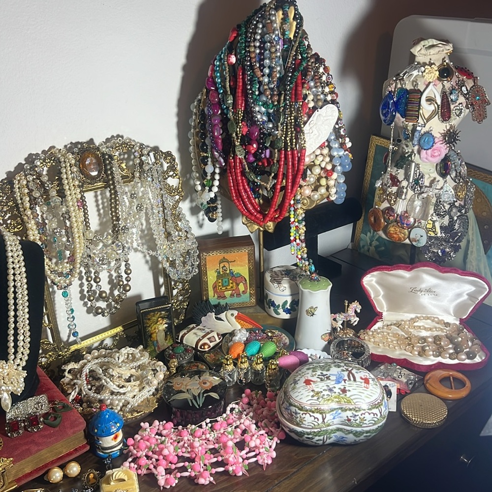 Jewelry Live Show 7/13 - Picture 2 of 13